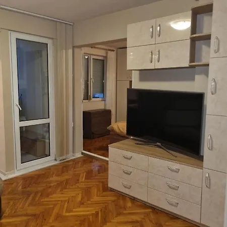 Teodora Apartman *