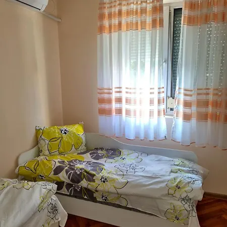 Teodora *